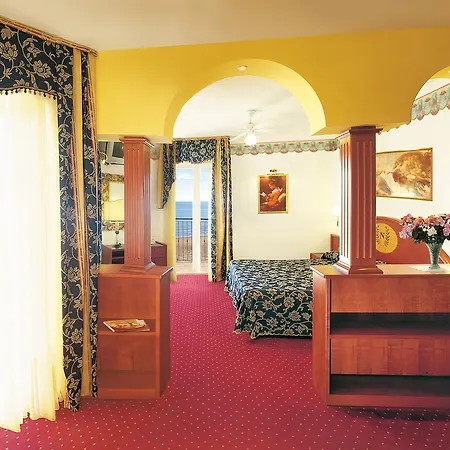 Napoleon 4* Lido di Jesolo
