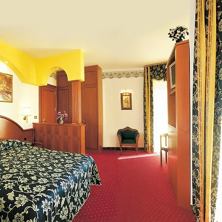 Napoleon Hotel