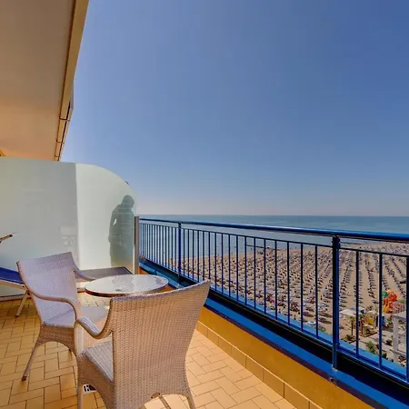 Hotel Napoleon 4*
