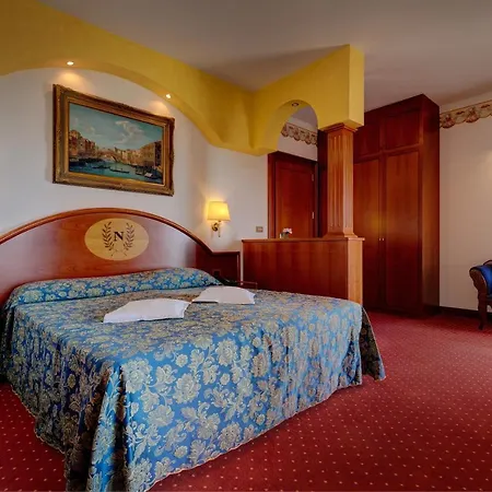 Napoleon 4* Lido di Jesolo