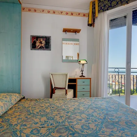 Napoleon Hotel 4*